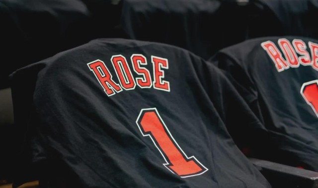 开云体育-NBA史上最让人意难平的如果！他成为了篮球圣殿最年轻的图腾