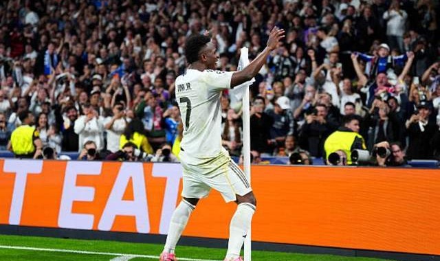 开云官网-2-1！巴尔韦德独造2球，熊皇破门制胜，皇马双杀晋级，或再战曼城