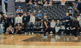 开云官方app-追梦休赛期偷偷加练三分，结果命中率倒涨5%